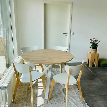 Apartment Large 1 Bedroom In Center With Terrace&parking-67b *